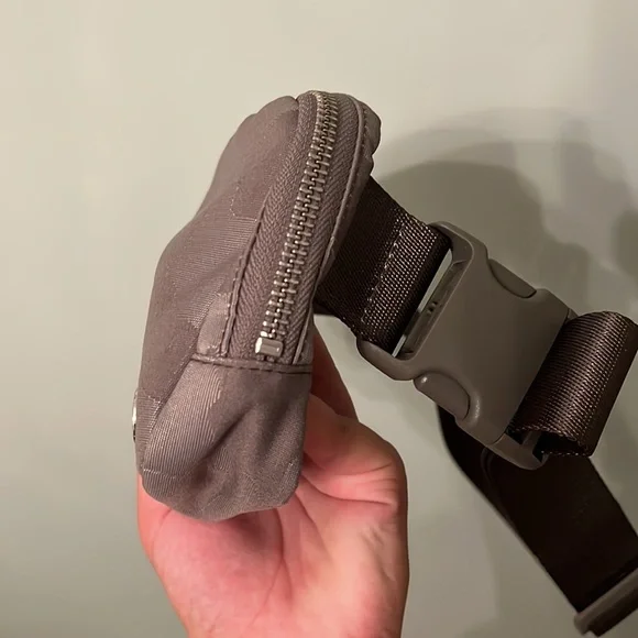 GREY Camo Lululemon Everywhere Belt Bag - Picture 3 of 7